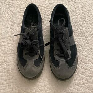 Womens Ecco Gray Leather Blue Suede Lace-up Shoe Sneakers Size 38
